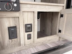 2027 Sunset Park RV SunRay 109 full