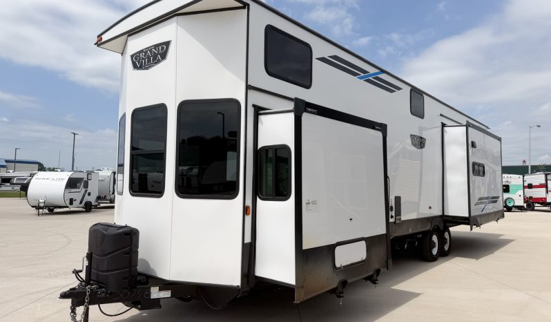 
								2022 Salem Grand Villa 42DL full									