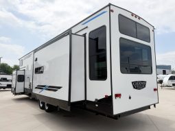 
										2022 Salem Grand Villa 42DL full									