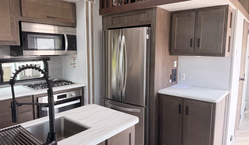 
								2022 Salem Grand Villa 42DL full									