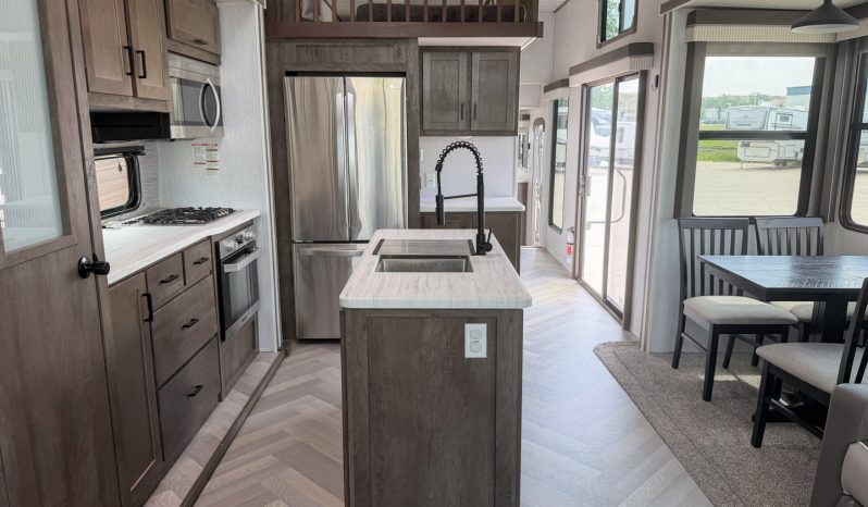 
								2022 Salem Grand Villa 42DL full									