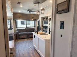 
										2024 Jayco Eagle 355MBQS full									