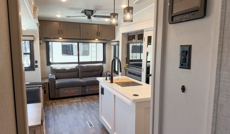 
								2024 Jayco Eagle 355MBQS full									