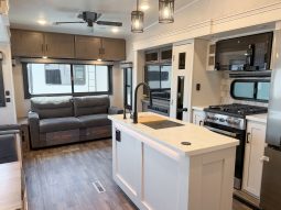 
										2024 Jayco Eagle 355MBQS full									