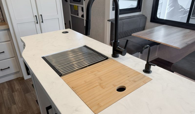 
								2024 Jayco Eagle 355MBQS full									