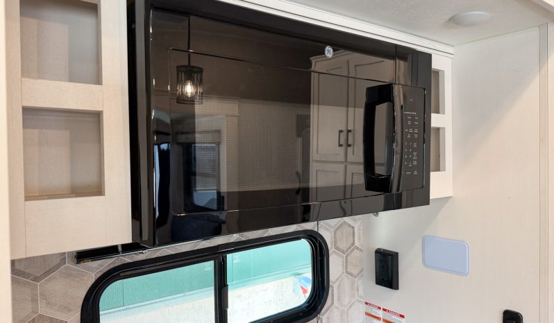 
								2024 Jayco Eagle 355MBQS full									
