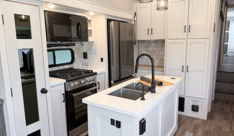 
								2024 Jayco Eagle 355MBQS full									