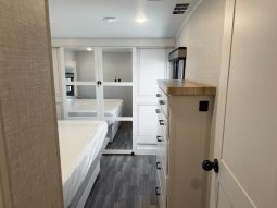 
										2024 Jayco Eagle 355MBQS full									