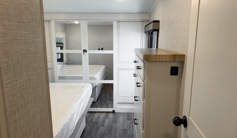 
								2024 Jayco Eagle 355MBQS full									