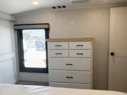 
										2024 Jayco Eagle 355MBQS full									