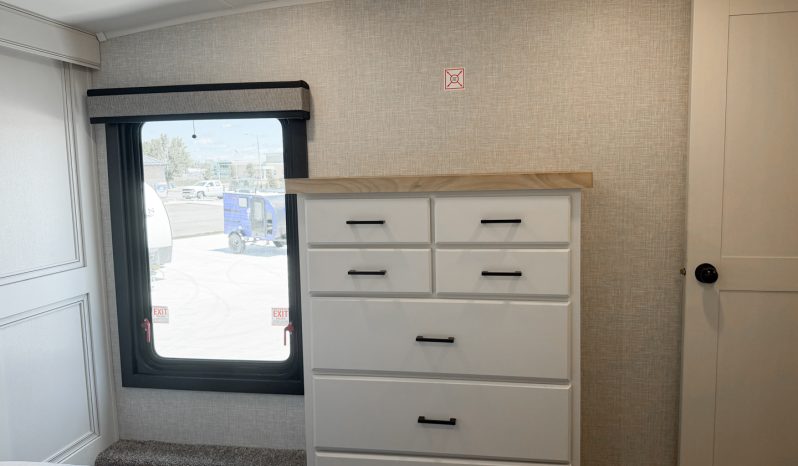 
								2024 Jayco Eagle 355MBQS full									