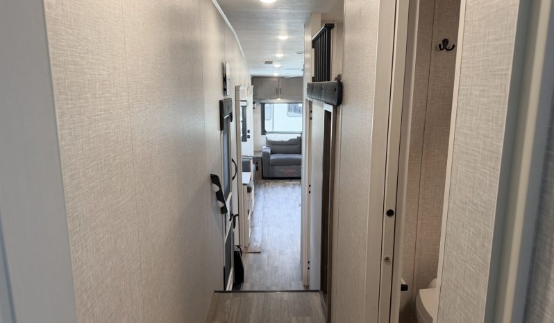 
								2024 Jayco Eagle 355MBQS full									