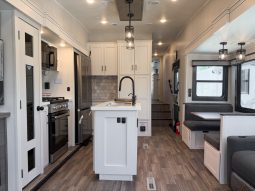 
										2024 Jayco Eagle 355MBQS full									