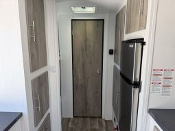 2025 Travel Lite Rove XL 17DB full
