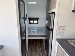 2025 Travel Lite Rove XL 17CC full