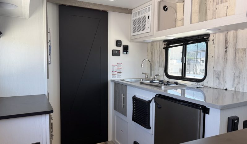 2025 Travel Lite Rove Lite 14FBC full