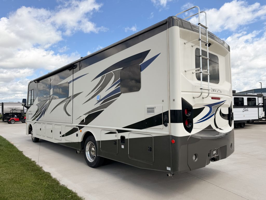 2020 Holiday Rambler Invicta 24MB