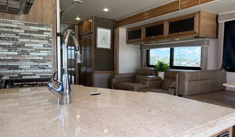 
								2020 Holiday Rambler Invicta 24MB full									