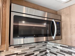 
										2020 Holiday Rambler Invicta 24MB full									