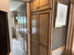 
										2020 Holiday Rambler Invicta 24MB full									