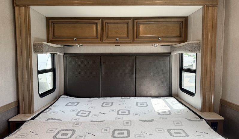 
								2020 Holiday Rambler Invicta 24MB full									