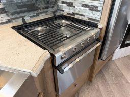 
										2020 Holiday Rambler Invicta 24MB full									