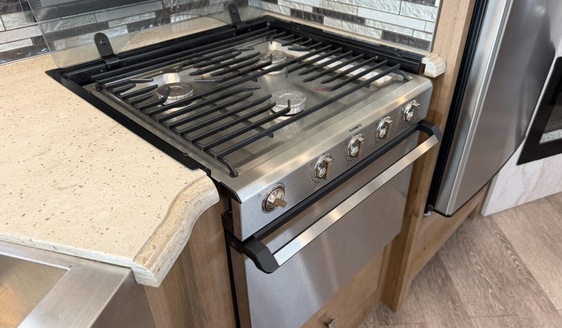 
								2020 Holiday Rambler Invicta 24MB full									