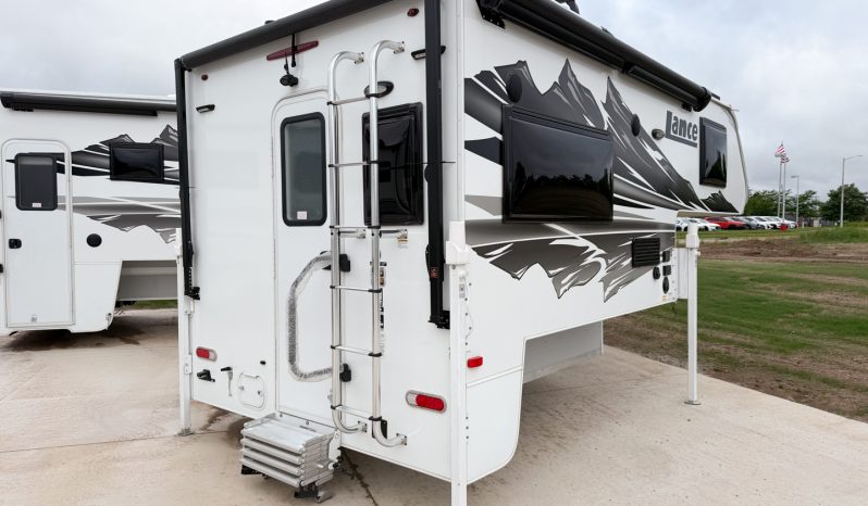 2026 Lance 850 full