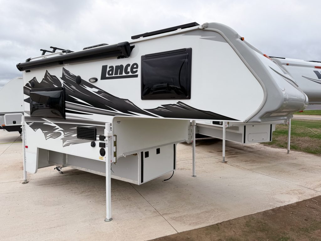 2026 Lance 850