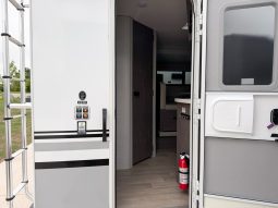2026 Lance Squire SQ19 full