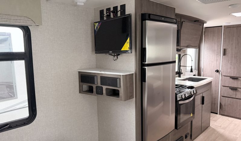 2026 Lance Squire SQ19 full