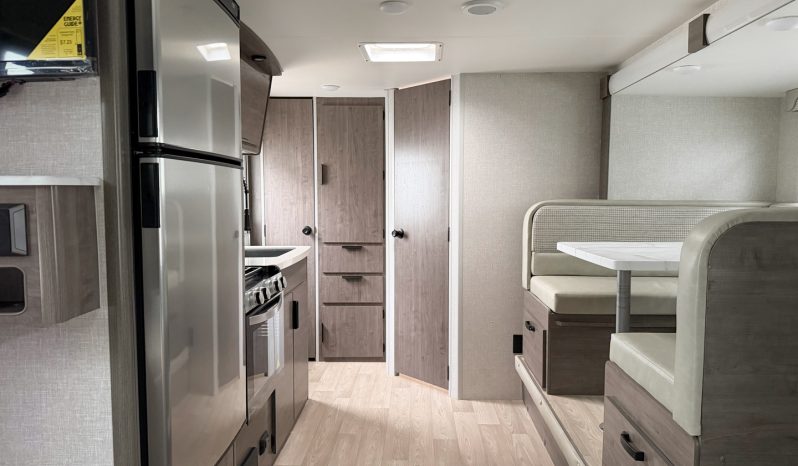2026 Lance Squire SQ19 full
