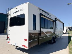 
										2024 Jayco Eagle 355MBQS full									
