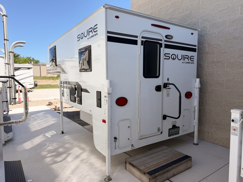 2026 Lance Squire SQ805