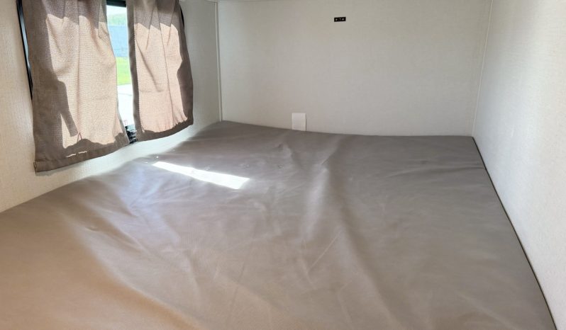 2025 Shasta Oasis I-5 526BH full