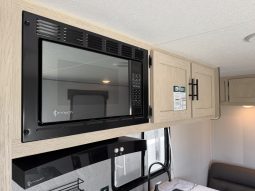 2025 Shasta Oasis I-5 526BH full