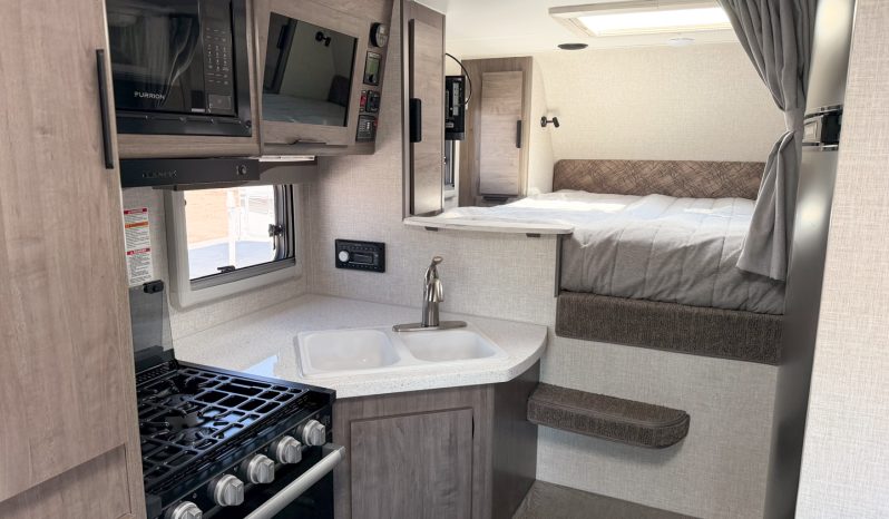 2026 Lance 850 full