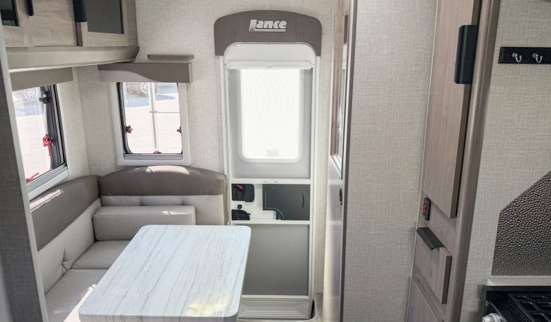 2026 Lance 850 full