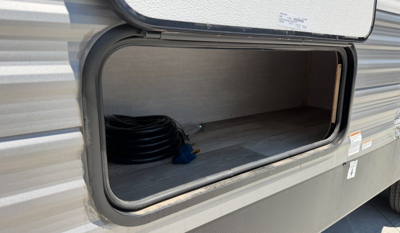 2025 Viking 262DBS full
