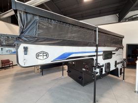 2025 Palomino Real Lite SS-1608