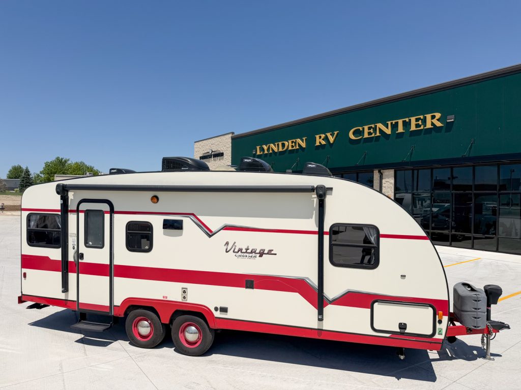 2017 Vintage Cruiser 23RSS