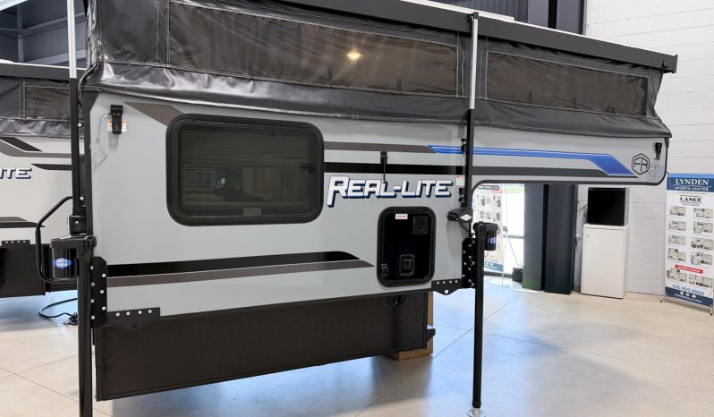 2025 Palomino Real Lite SS-1604 full