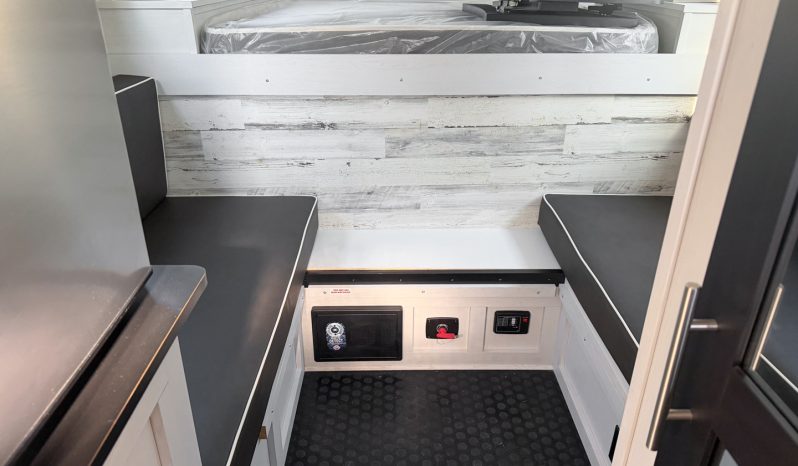 2025 Travel Lite RV 775X full