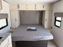 2027 Shasta Oasis 18FQ full