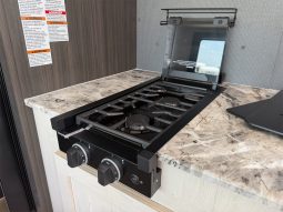 2027 Shasta Oasis 18FQ full