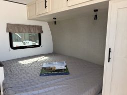 2027 Shasta Oasis 18DBL full