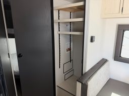 2027 Shasta Oasis 18DBL full