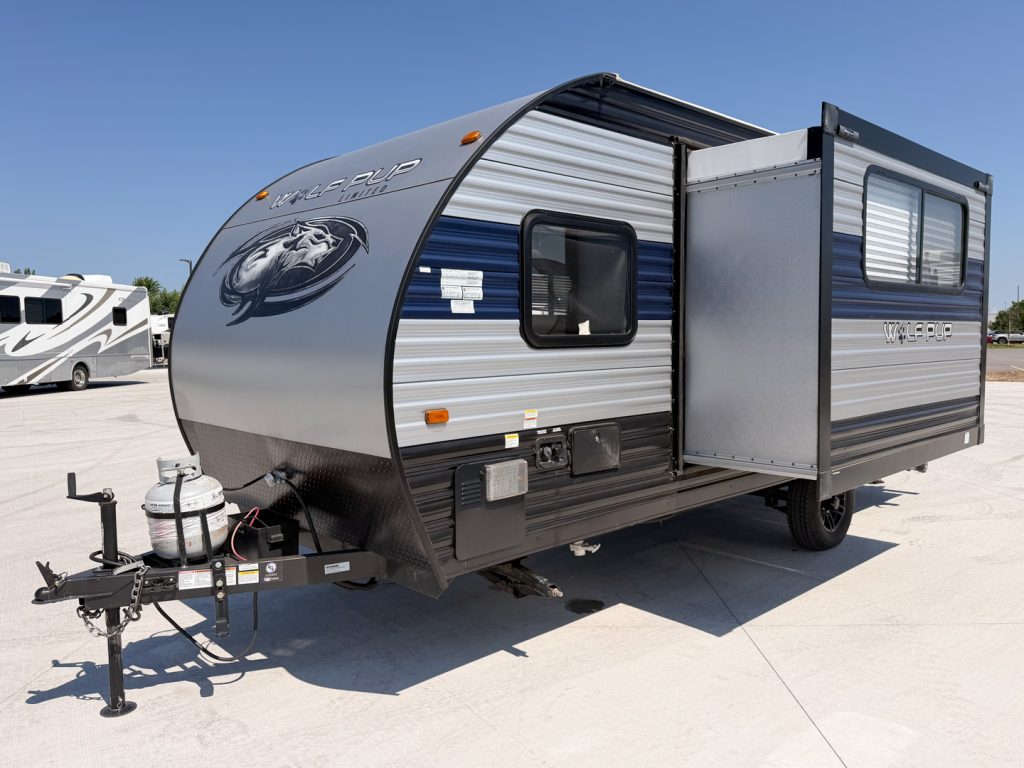 2022 Cherokee Wolf Pup 17JG