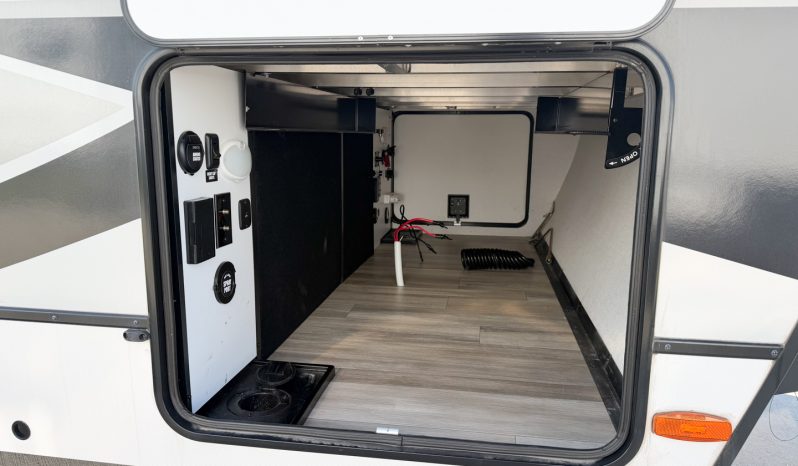 
								2025 Alliance Delta 252RL full									