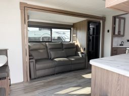 
										2025 Alliance Delta 252RL full									